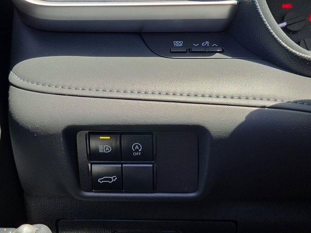 2023 Toyota Highlander LE AWD (SE)