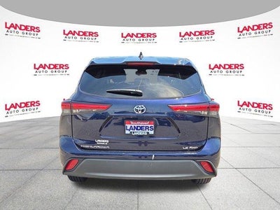 2023 Toyota Highlander LE AWD (SE)