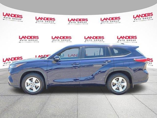 2023 Toyota Highlander LE AWD (SE)