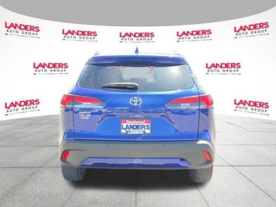 2023 Toyota Corolla Cross XLE 2WD (Natl)