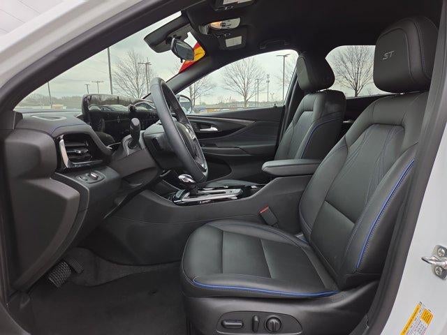 2025 Buick Envista FWD 4dr Sport Touring