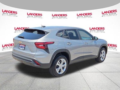 2025 Chevrolet Trax FWD 4dr LS