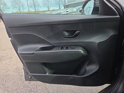 2025 Hyundai KONA SEL FWD