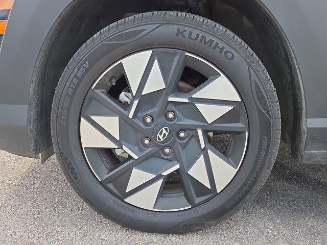 2025 Hyundai KONA SEL FWD