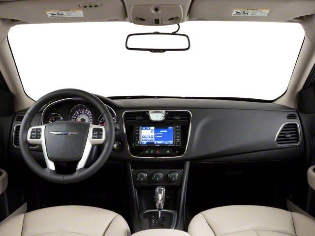 2012 Chrysler 200 4dr Sdn Touring