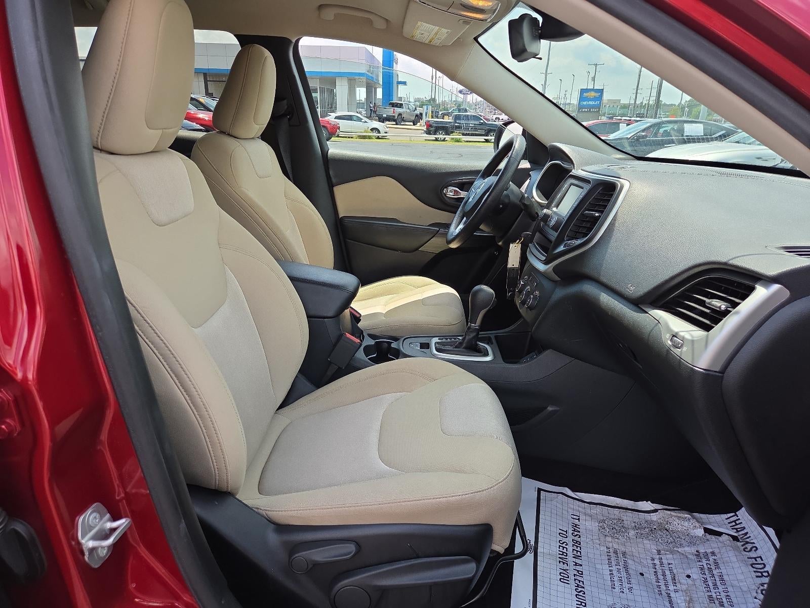 2016 Jeep Cherokee FWD 4dr Sport