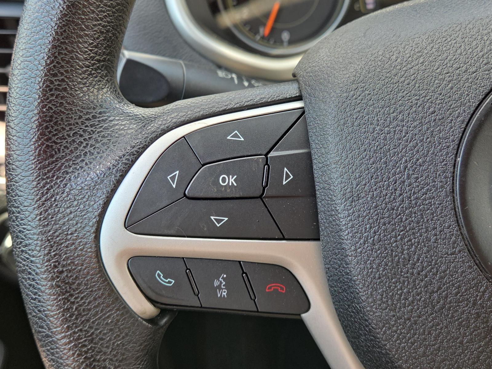 2016 Jeep Cherokee FWD 4dr Sport