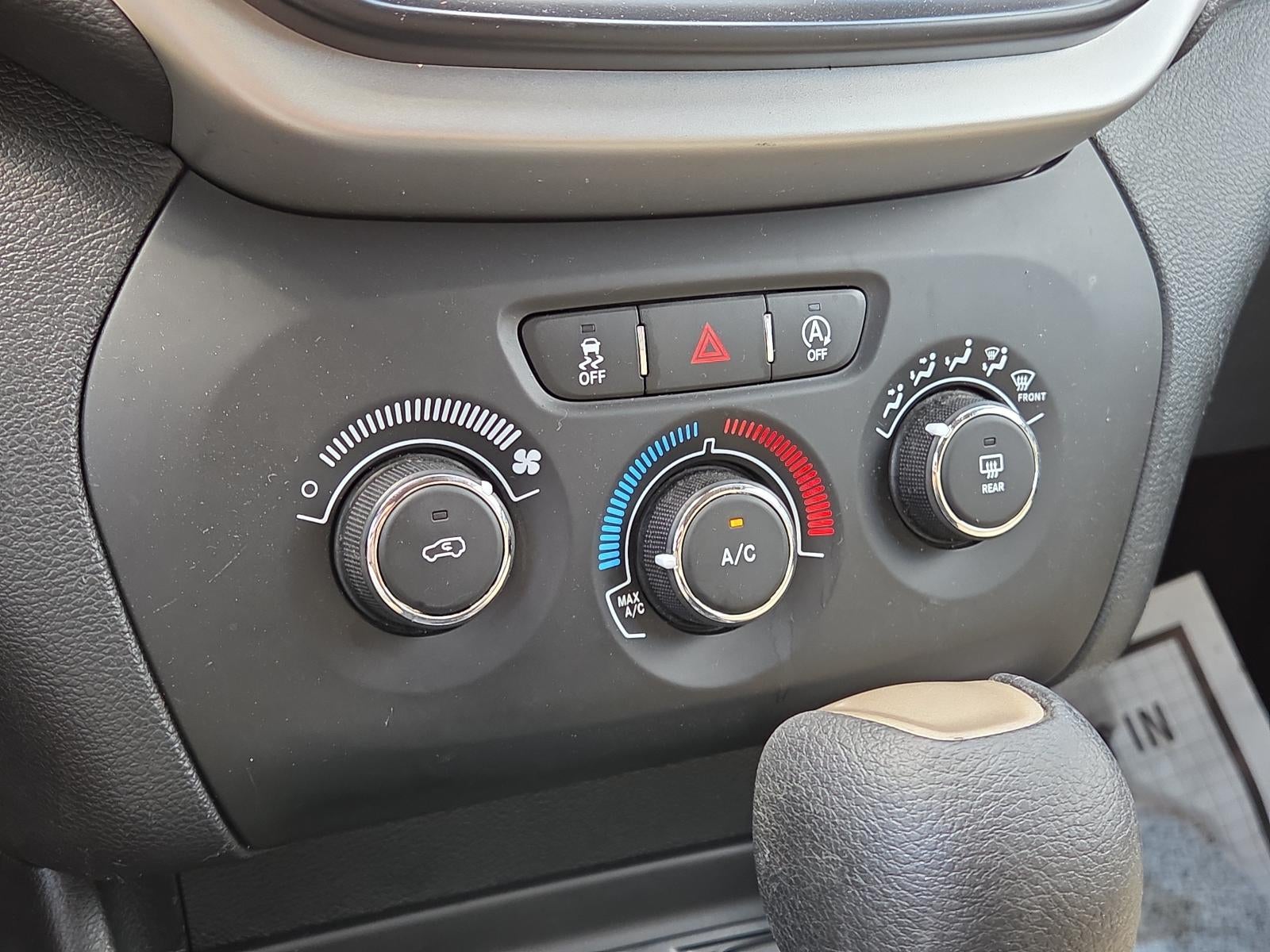 2016 Jeep Cherokee FWD 4dr Sport