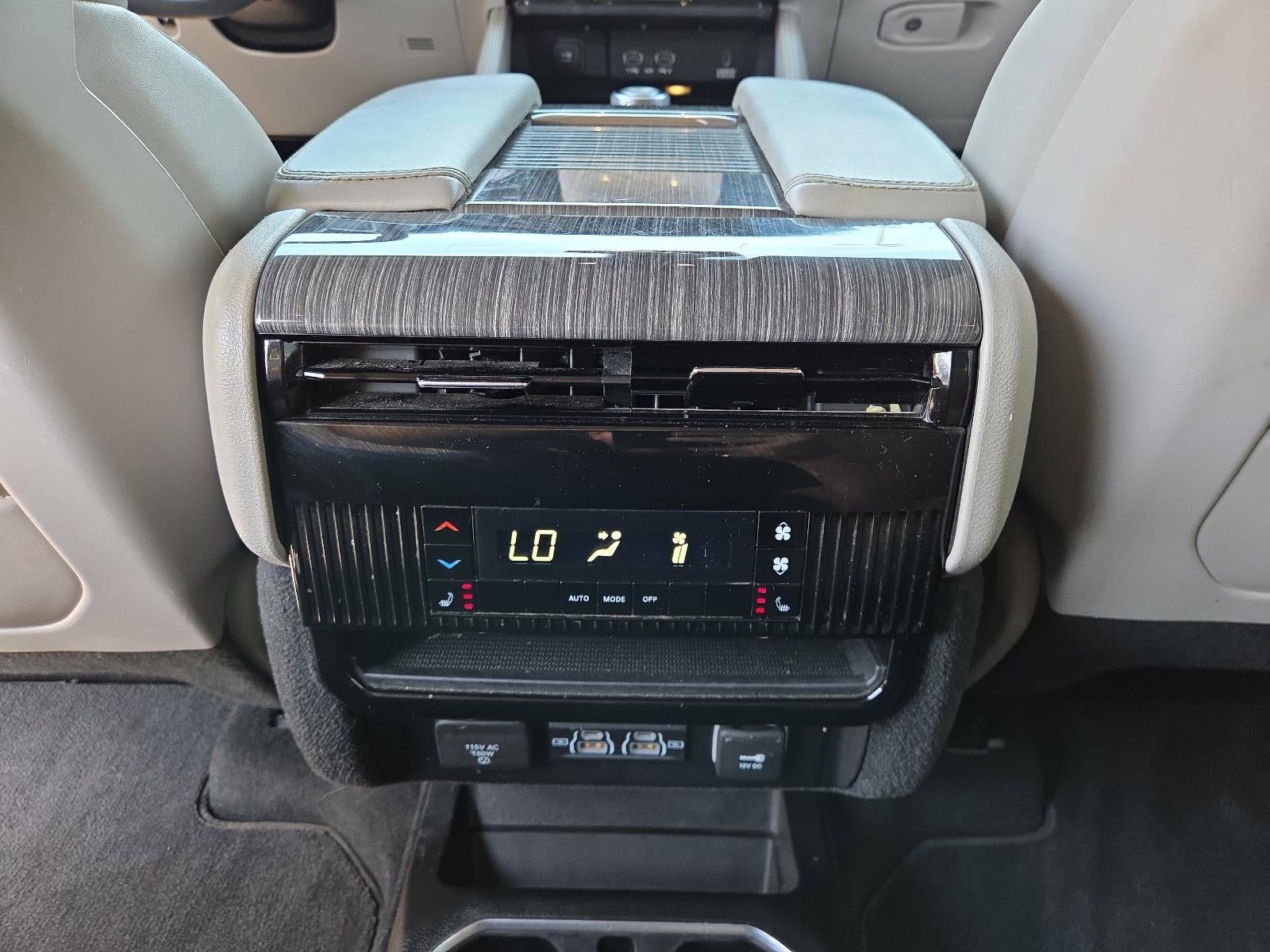 2022 Jeep Wagoneer Series III 4x2