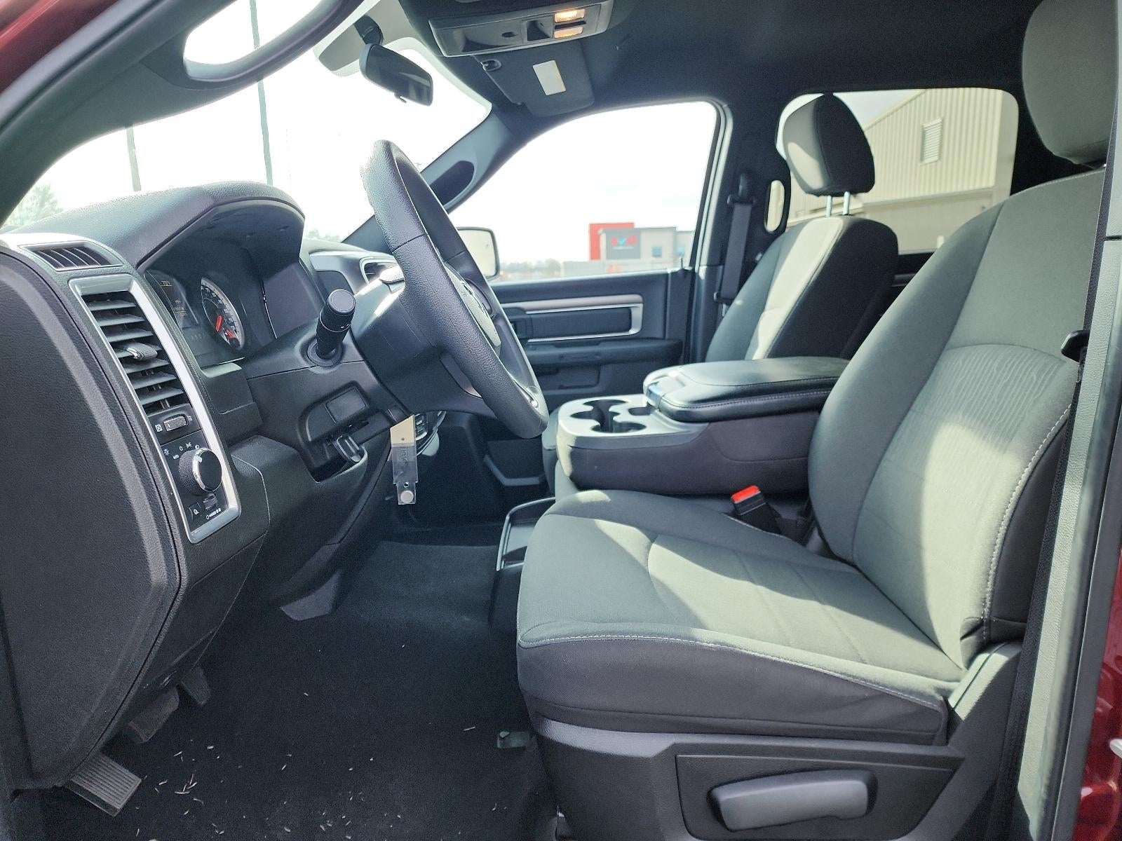 2024 RAM 1500 Classic Warlock 4x4 Crew Cab 5'7" Box