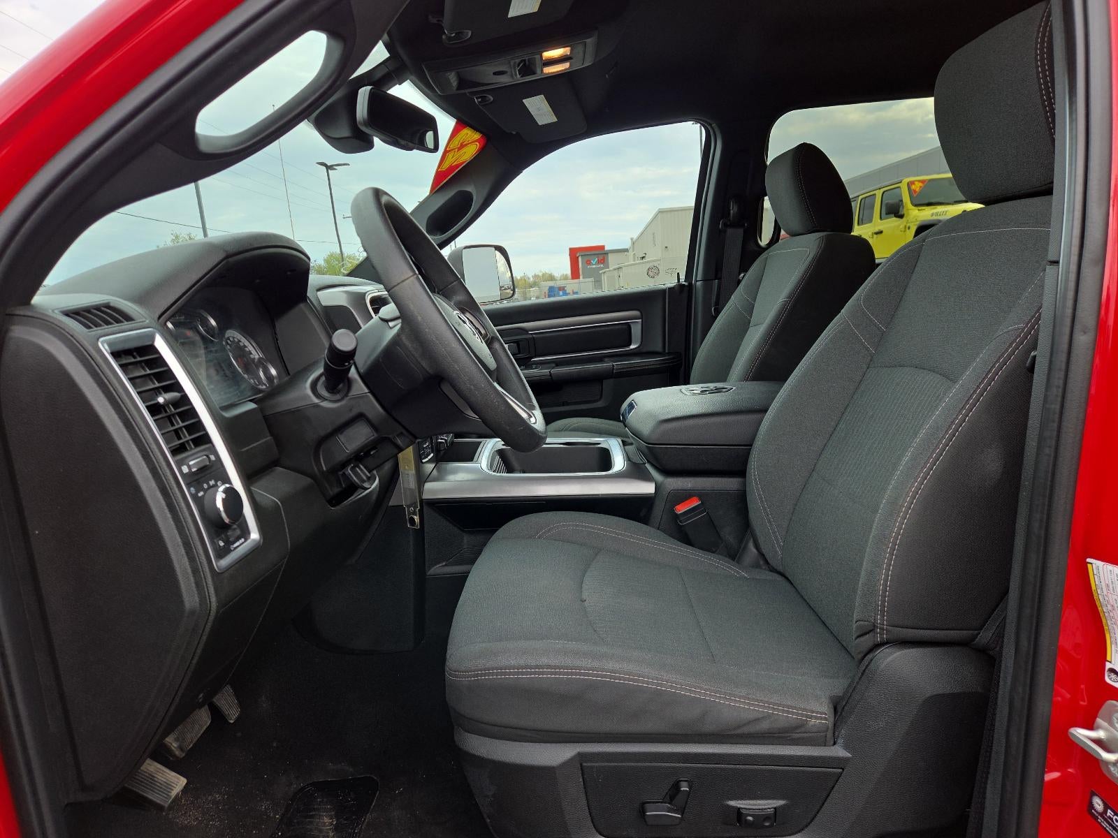 2023 RAM 1500 Classic Warlock 4x4 Crew Cab 5'7" Box