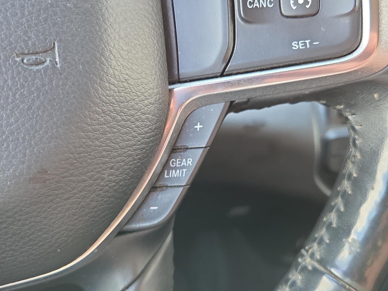 2019 RAM 1500 Laramie 4x2 Quad Cab 6'4" Box
