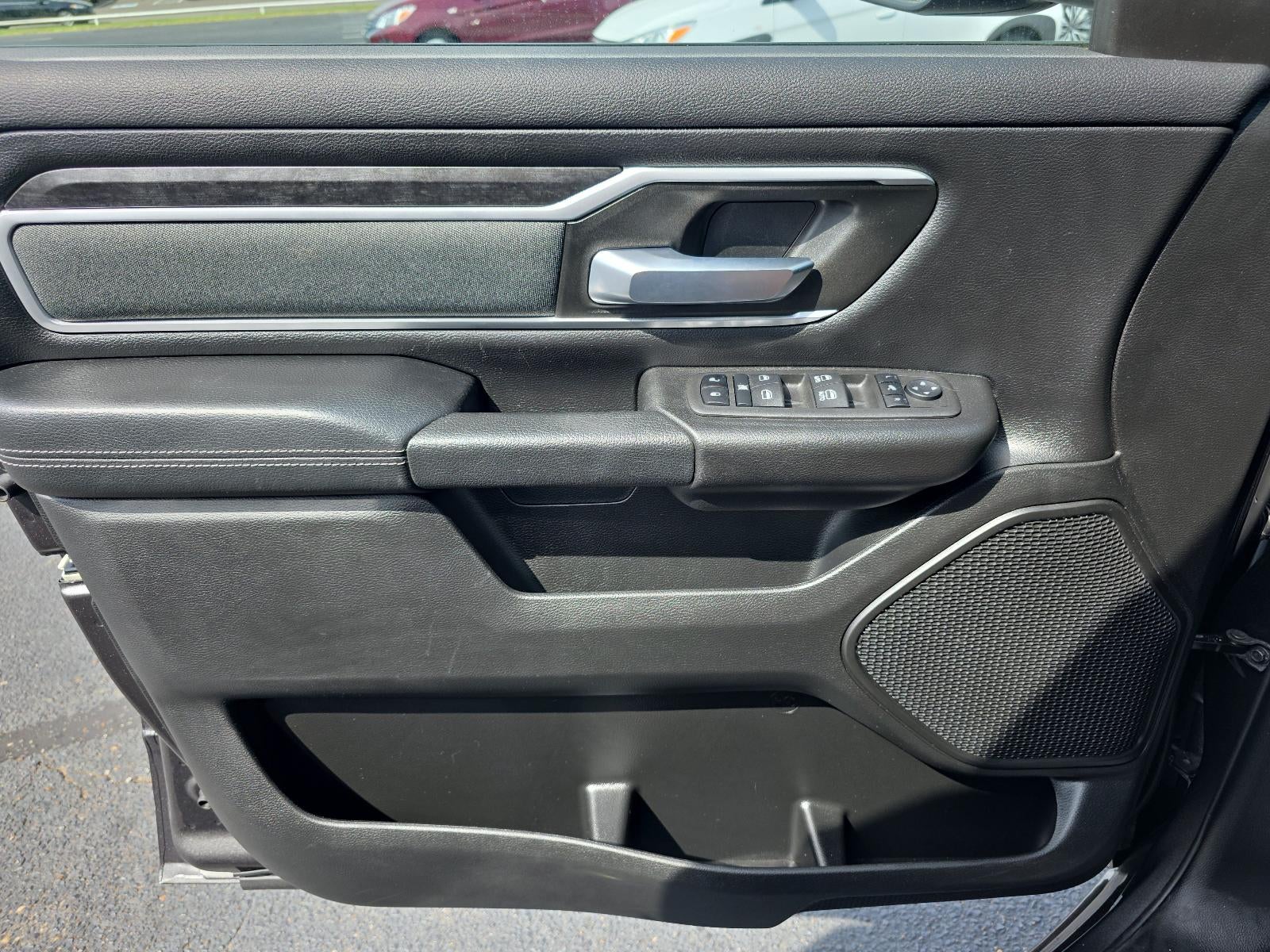 2022 RAM 1500 Big Horn 4x4 Crew Cab 5'7" Box