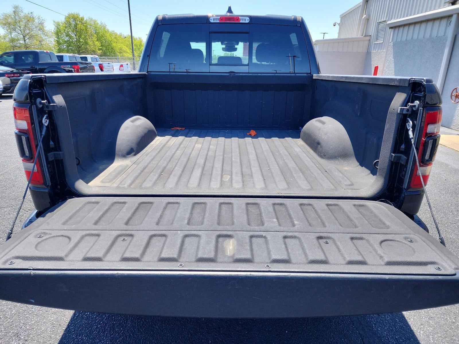 2021 RAM 1500 Big Horn 4x4 Crew Cab 5'7" Box