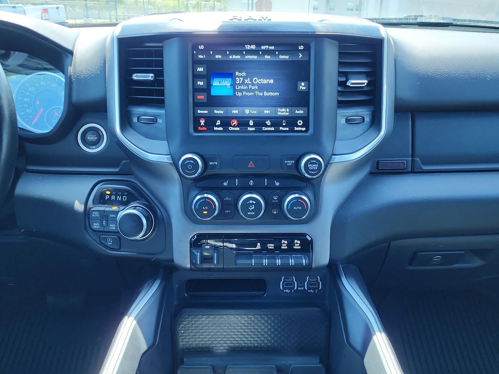 2021 RAM 1500 Big Horn 4x4 Crew Cab 5'7" Box