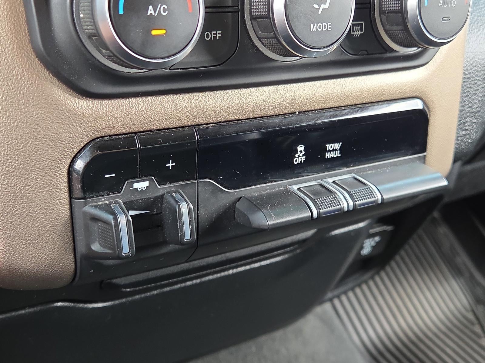 2021 RAM 1500 Laramie 4x4 Crew Cab 5'7" Box