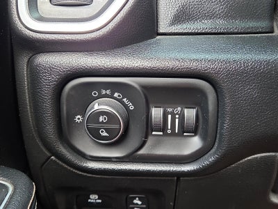 2021 RAM 1500 Laramie 4x4 Crew Cab 5'7" Box