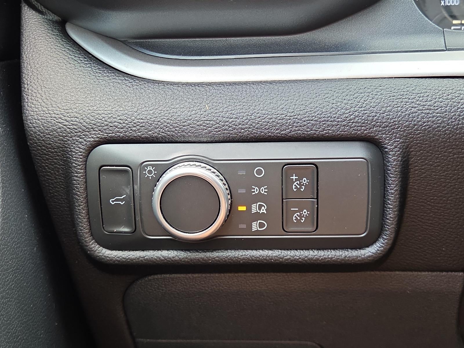 2022 Ford Explorer XLT RWD
