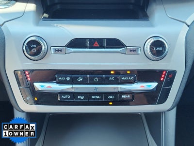 2023 Ford Explorer XLT 4WD