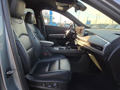 2024 Cadillac XT4 FWD 4dr Premium Luxury