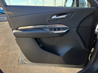 2024 Cadillac XT4 FWD 4dr Premium Luxury