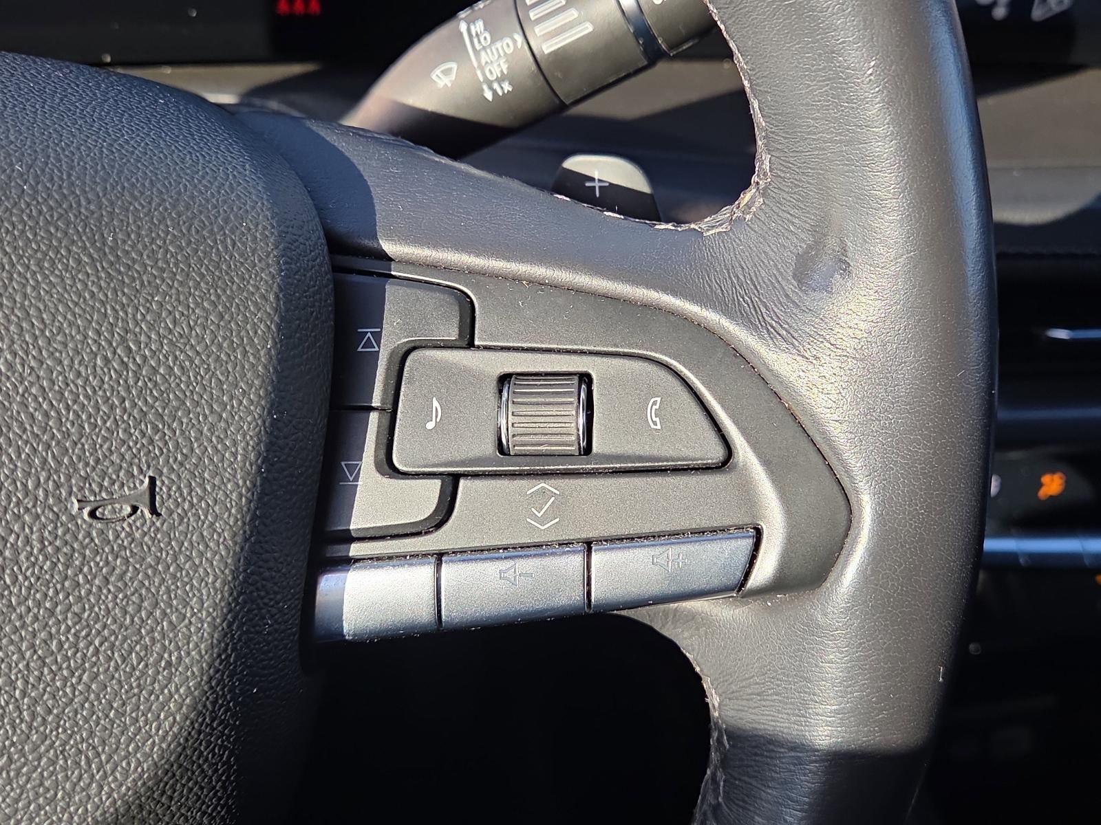 2024 Cadillac XT4 FWD 4dr Premium Luxury