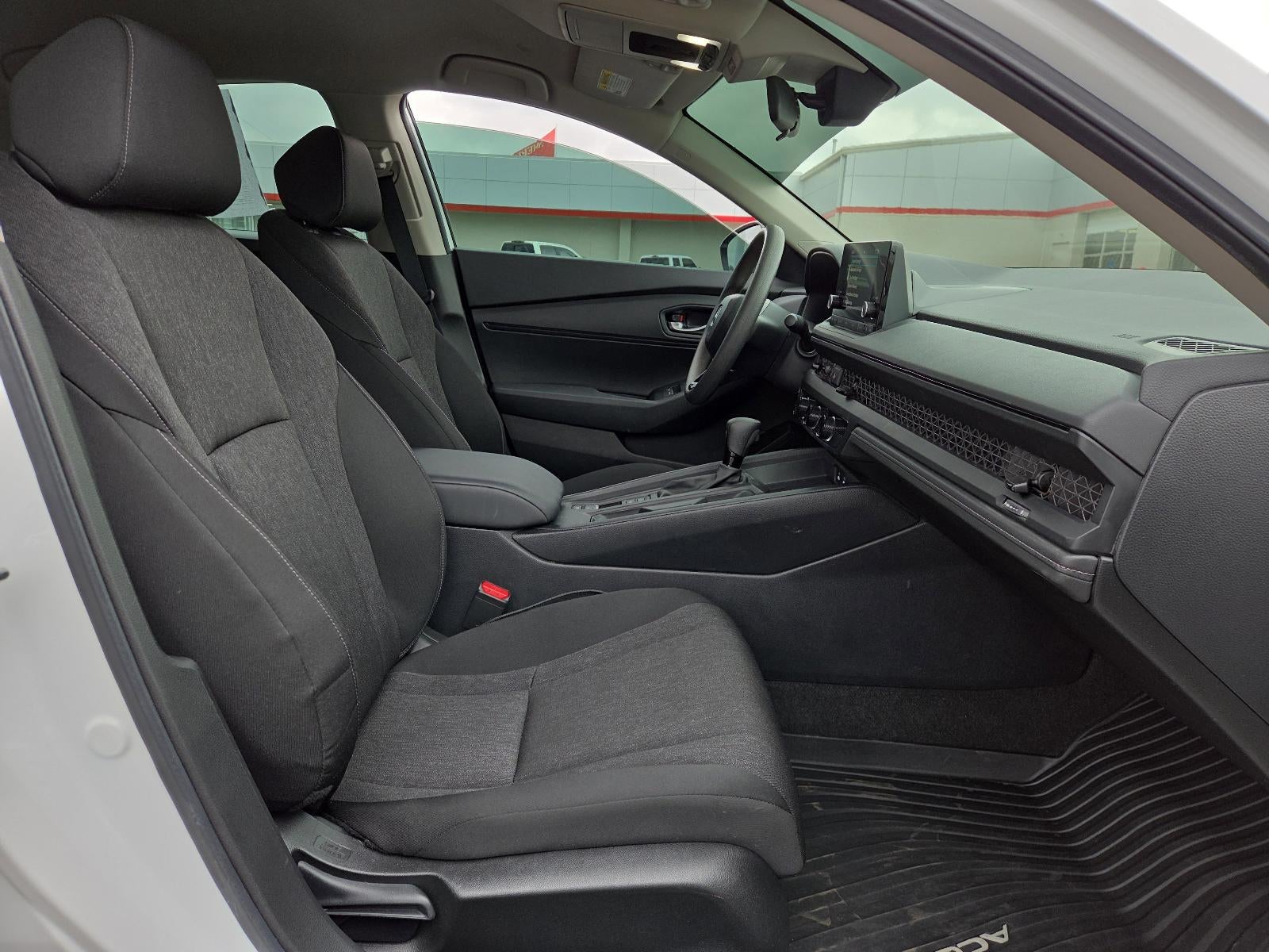 2025 Honda Accord Sedan LX CVT