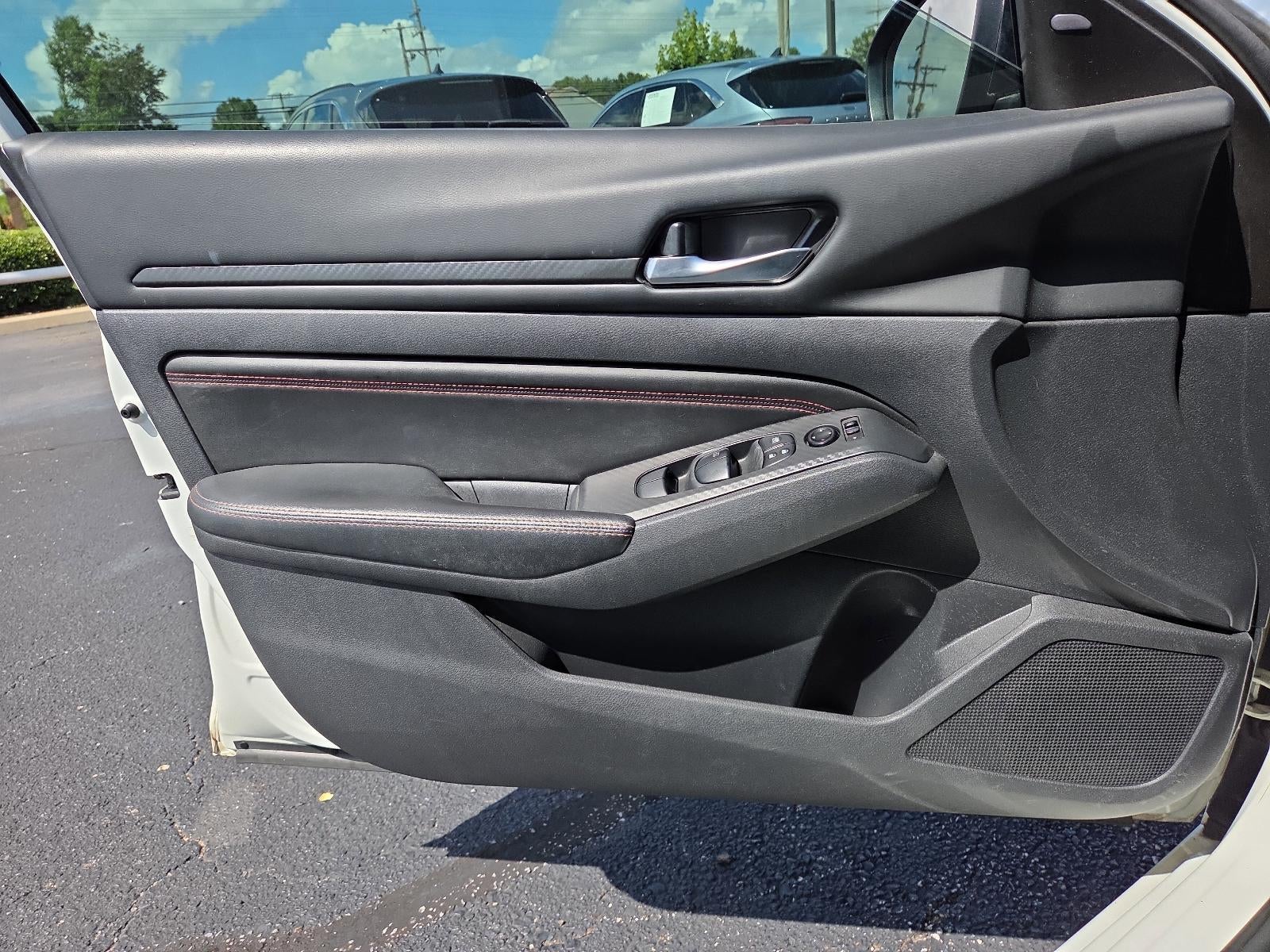 2022 Nissan Altima 2.5 SR Sedan