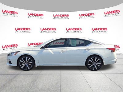 2022 Nissan Altima 2.5 SR Sedan