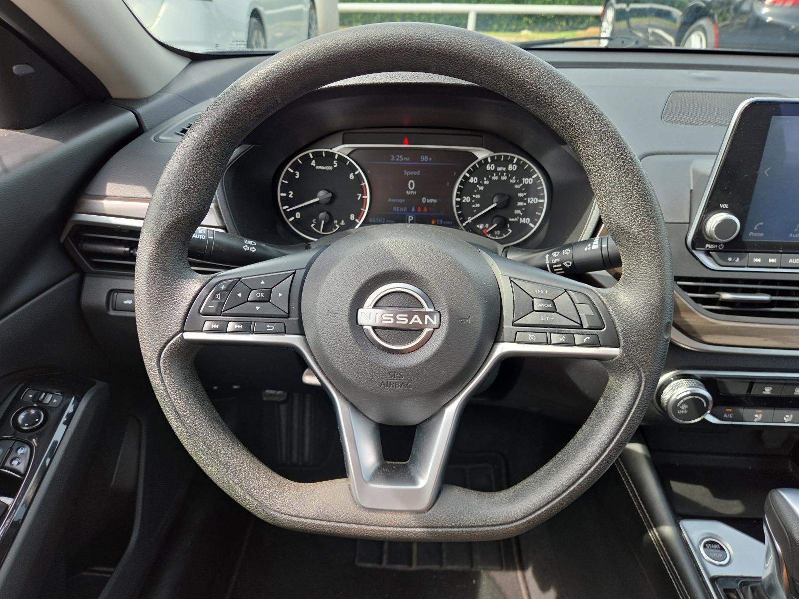 2023 Nissan Altima 2.5 SV Sedan