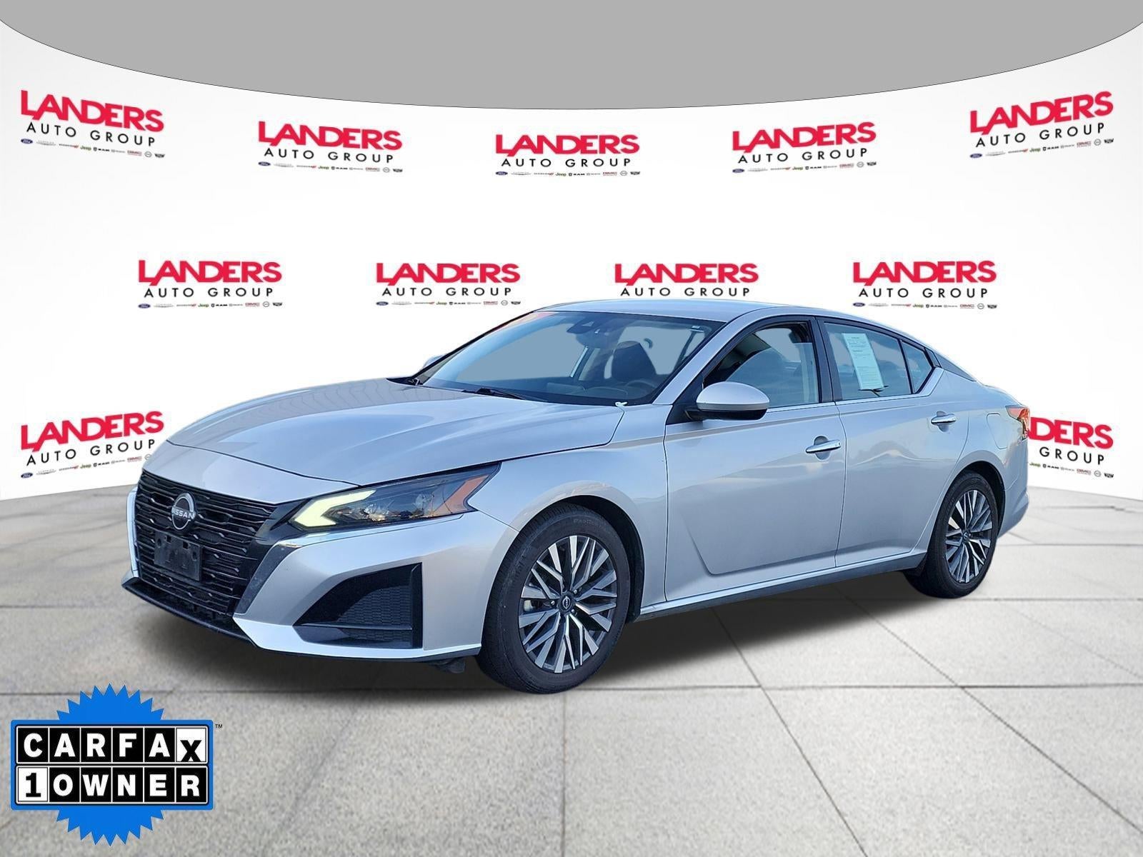 2023 Nissan Altima 2.5 SV Sedan