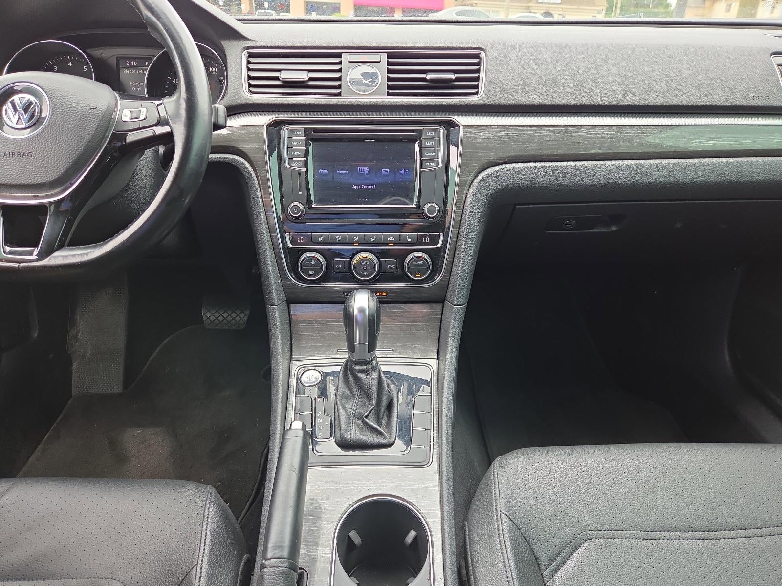 2017 Volkswagen Passat 1.8T SE Auto