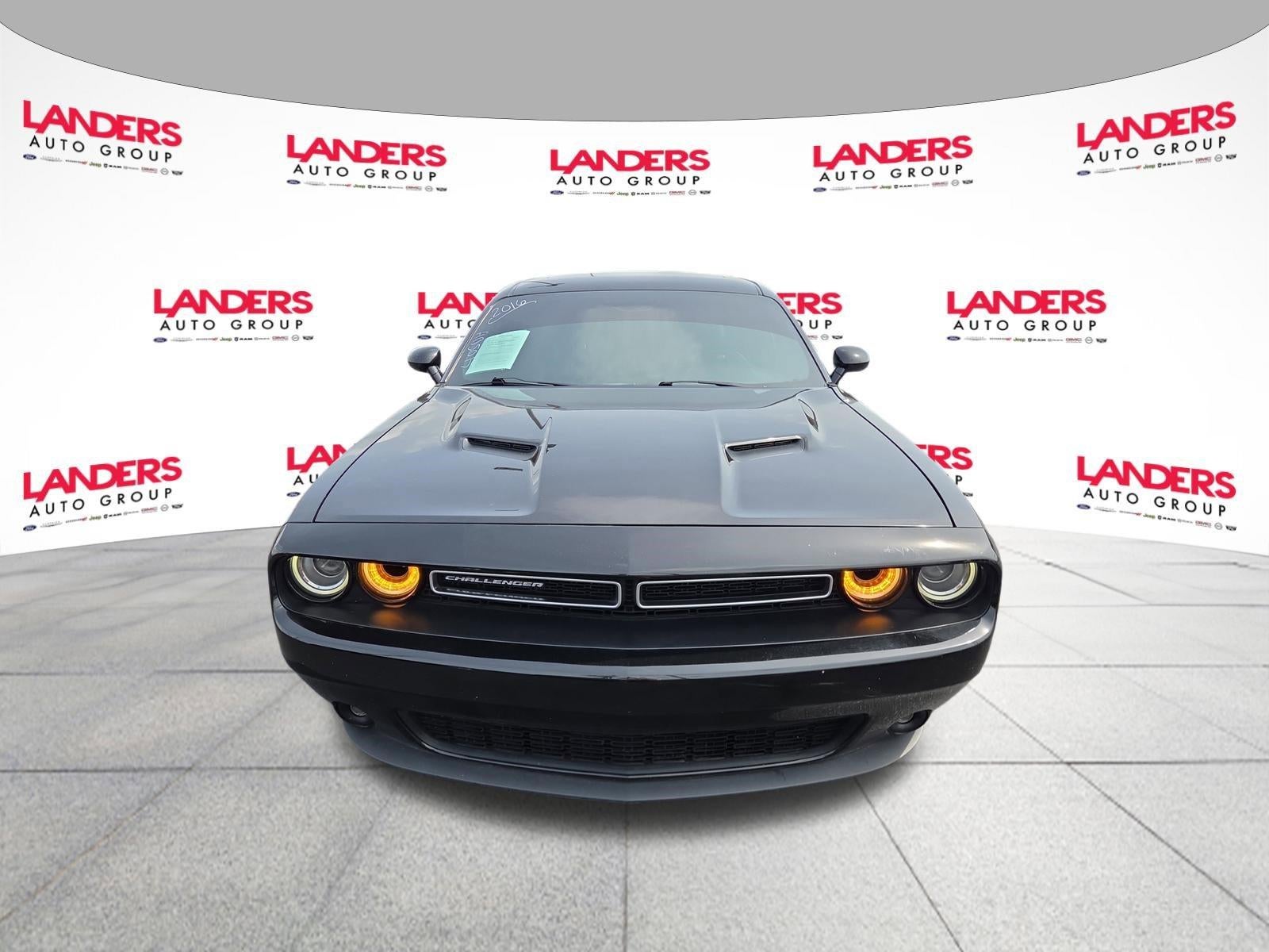 2016 Dodge Challenger 2dr Cpe SXT Plus