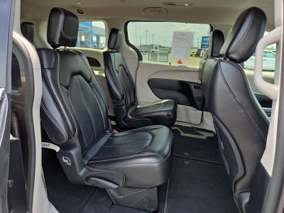 2023 Chrysler Pacifica Touring L FWD