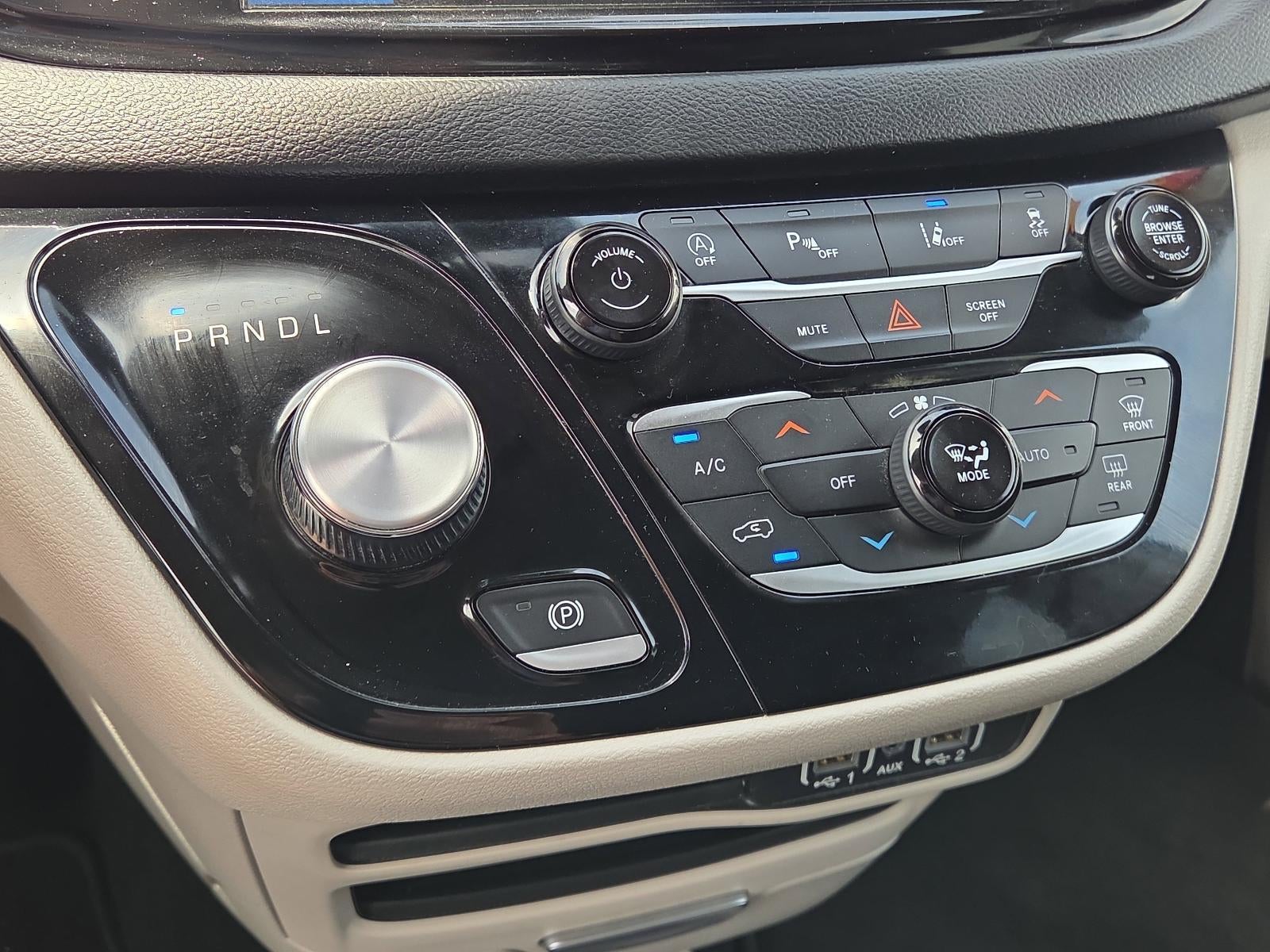 2023 Chrysler Pacifica Touring L FWD