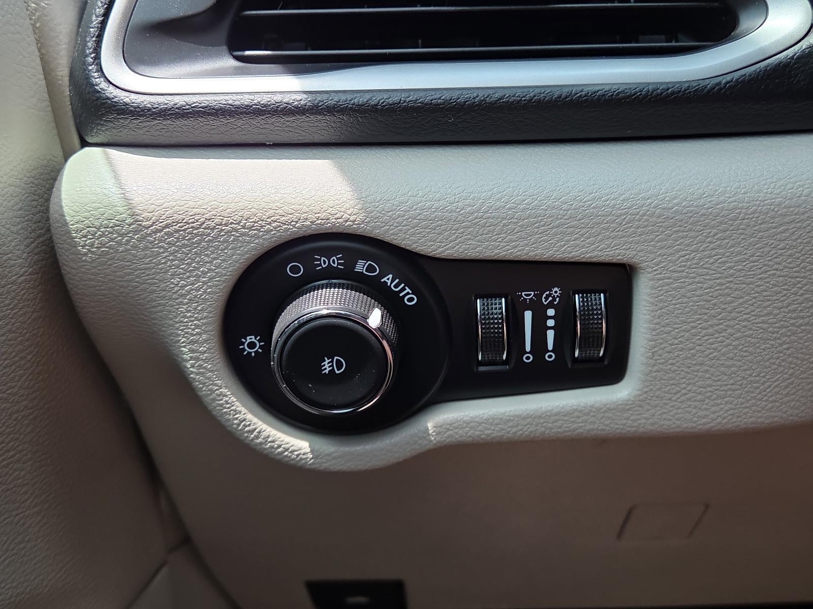 2023 Chrysler Pacifica Touring L FWD