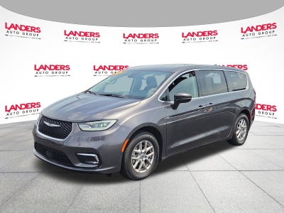 2023 Chrysler Pacifica Touring L FWD