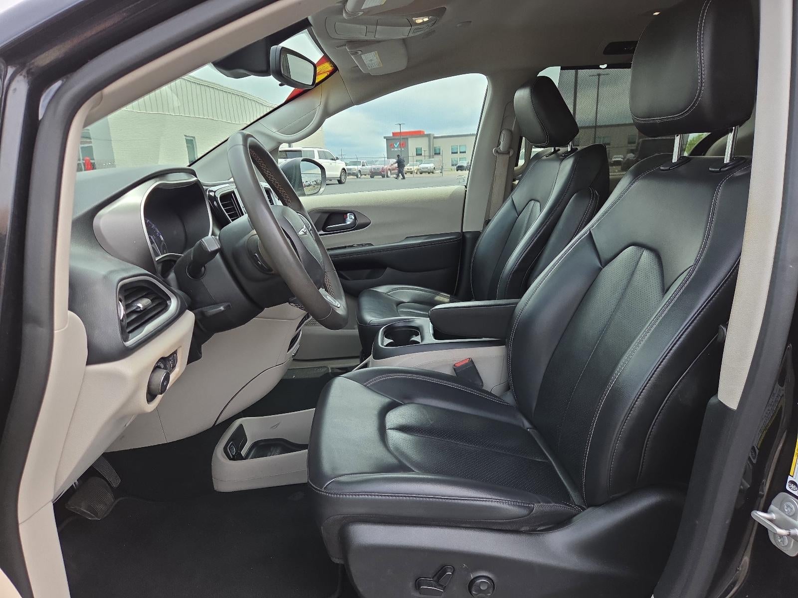 2023 Chrysler Pacifica Touring L FWD