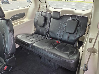 2023 Chrysler Pacifica Touring L FWD