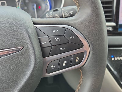 2023 Chrysler Pacifica Touring L FWD