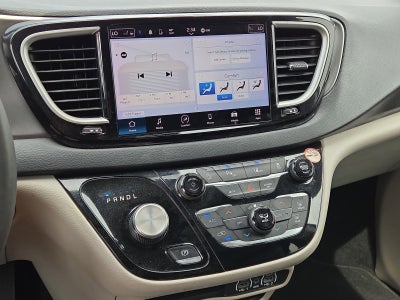 2023 Chrysler Pacifica Touring L FWD