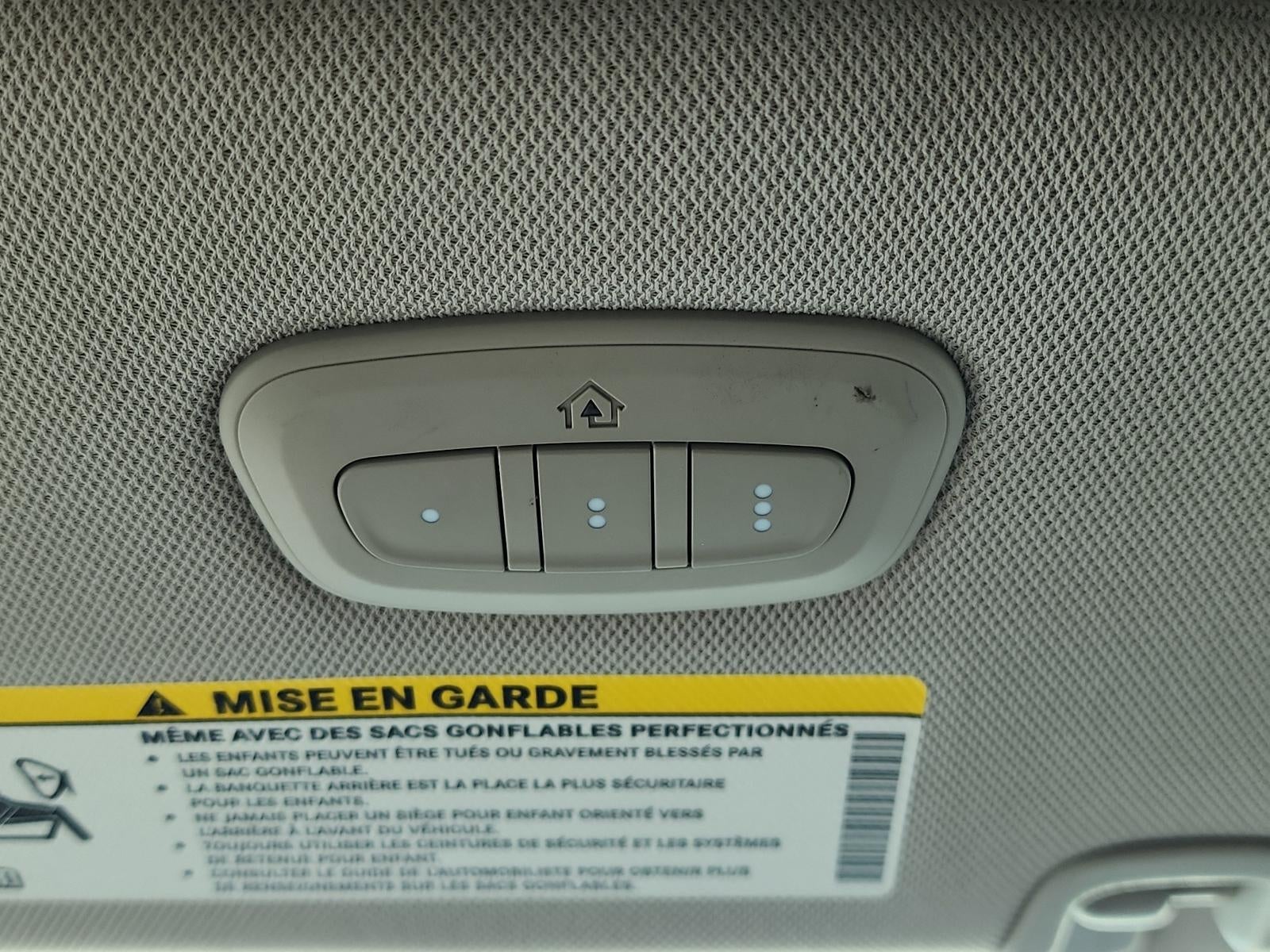 2023 Chrysler Pacifica Limited FWD