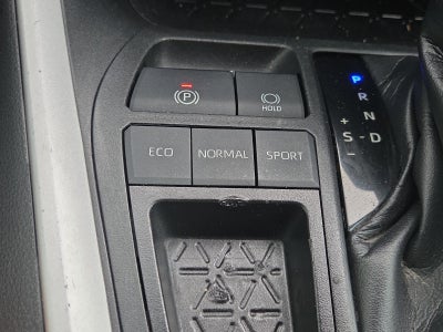 2020 Toyota RAV4 XLE FWD (GS)