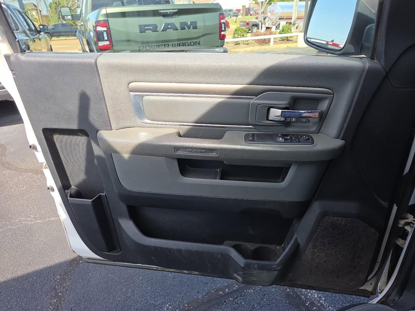 2021 RAM 1500 Classic Tradesman 4x2 Reg Cab 8' Box