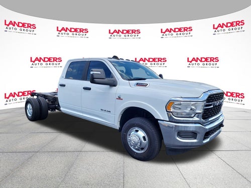 2023 RAM 3500 Chassis Cab SLT 4WD Crew Cab 60" CA 172.4" WB