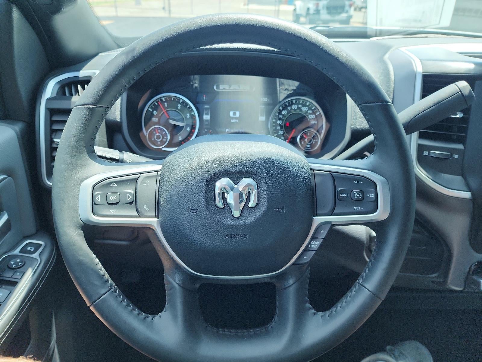 2023 RAM 3500 Chassis Cab SLT 4WD Crew Cab 60" CA 172.4" WB