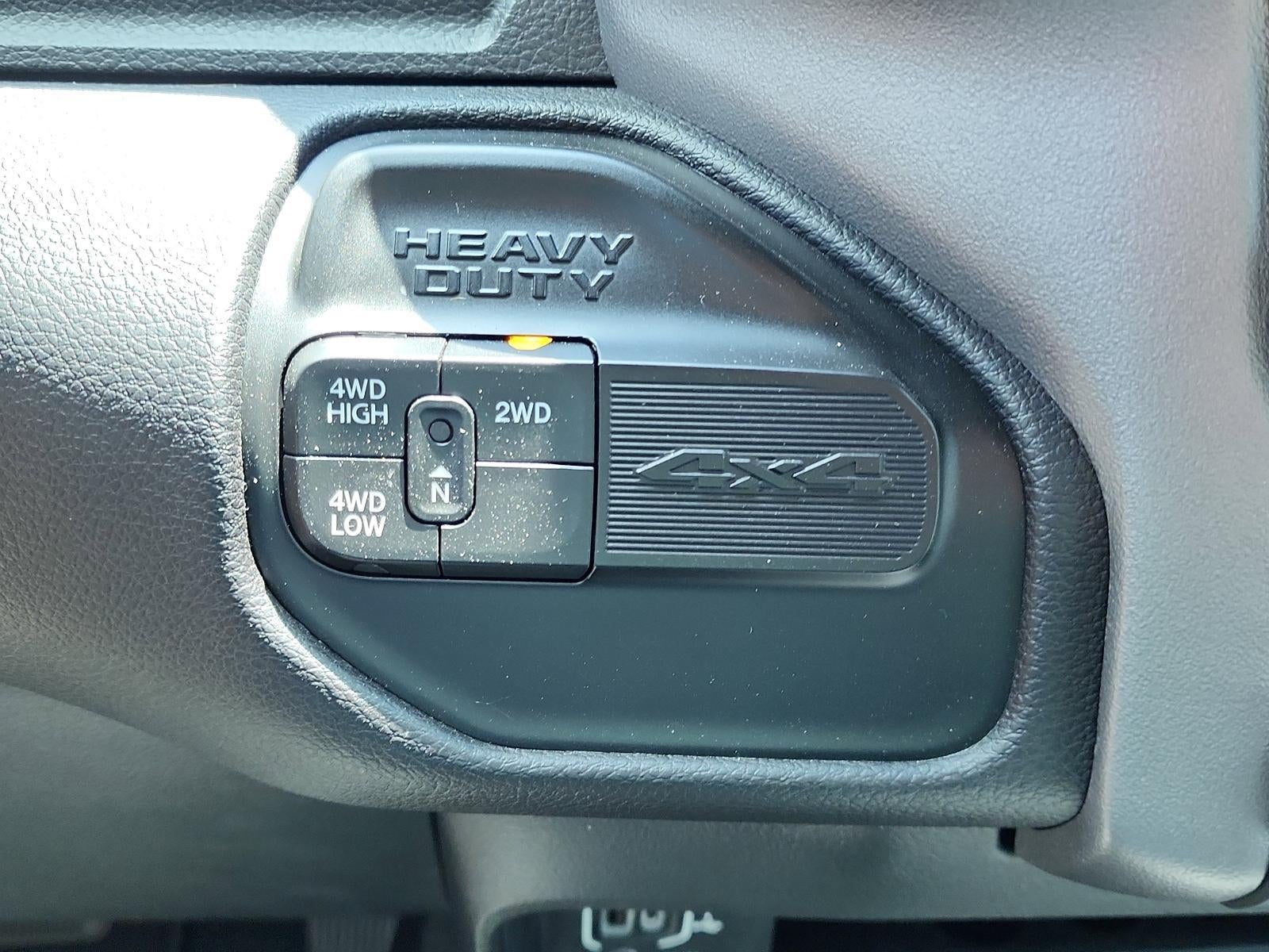 2023 RAM 3500 Chassis Cab SLT 4WD Crew Cab 60" CA 172.4" WB