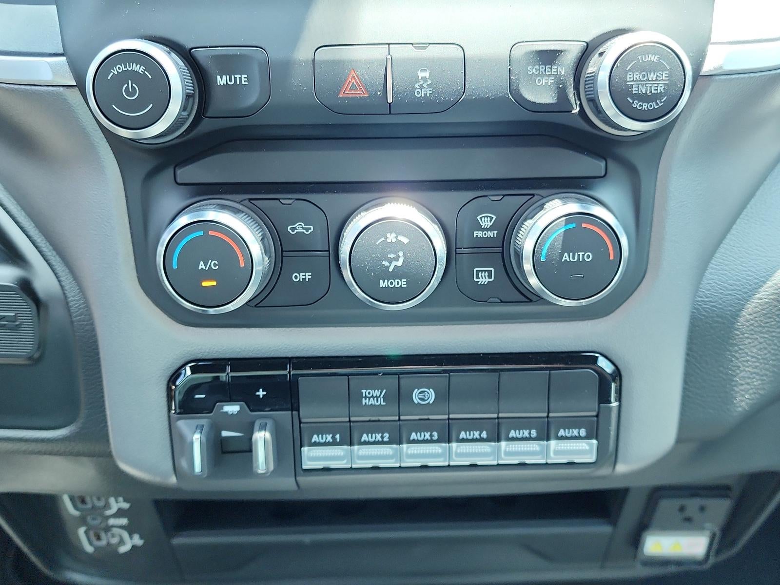 2023 RAM 3500 Chassis Cab SLT 4WD Crew Cab 60" CA 172.4" WB