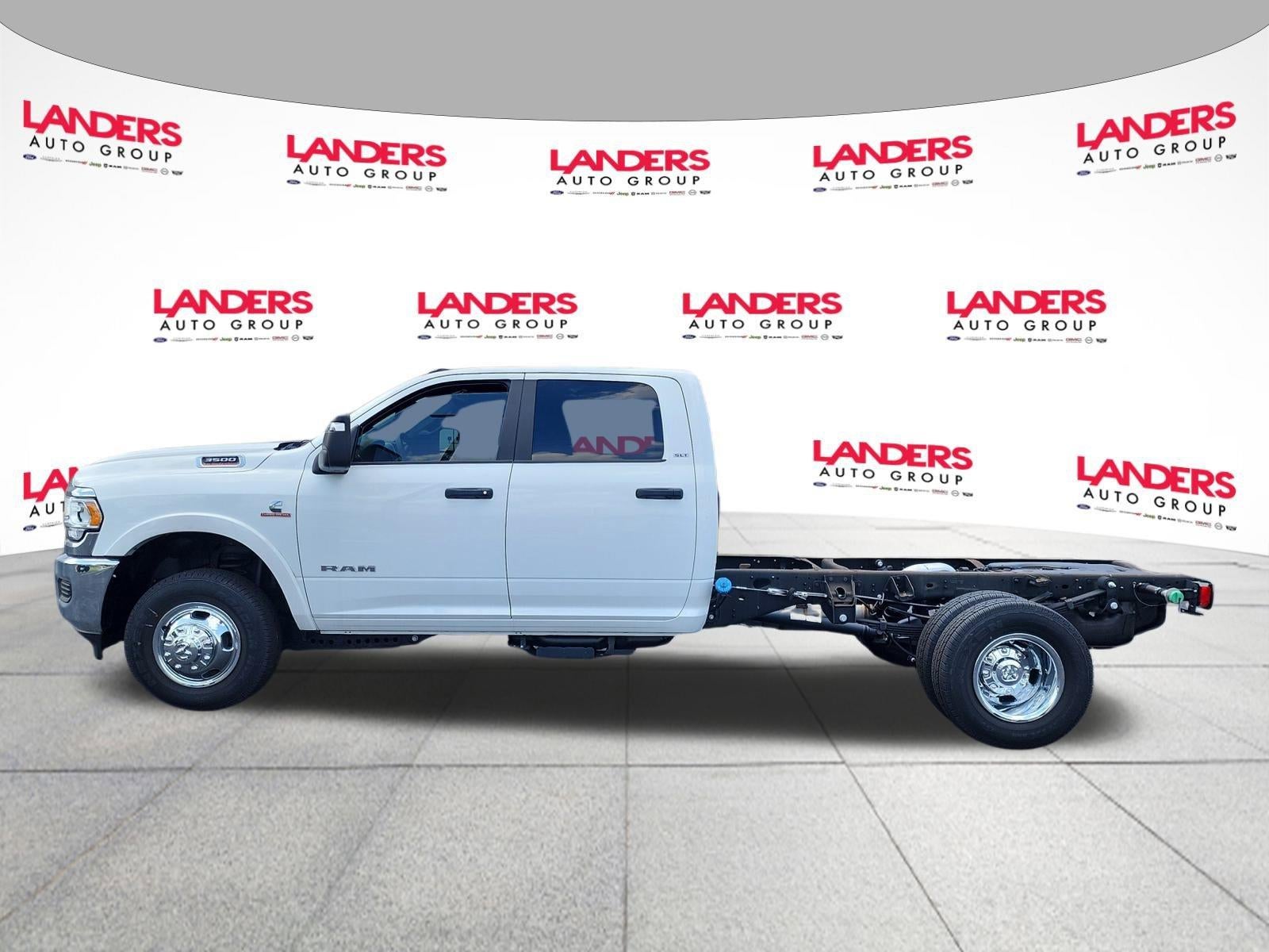 2023 RAM 3500 Chassis Cab SLT 4WD Crew Cab 60" CA 172.4" WB