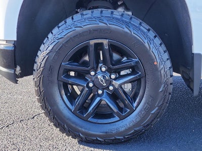 2021 Chevrolet Silverado 1500 Crew Cab Short Box 4-Wheel Drive Custom Trail Boss